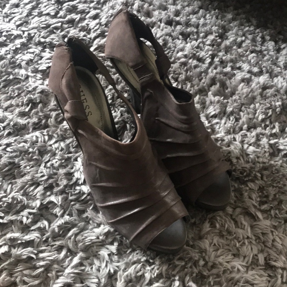 Guess peep toe heels